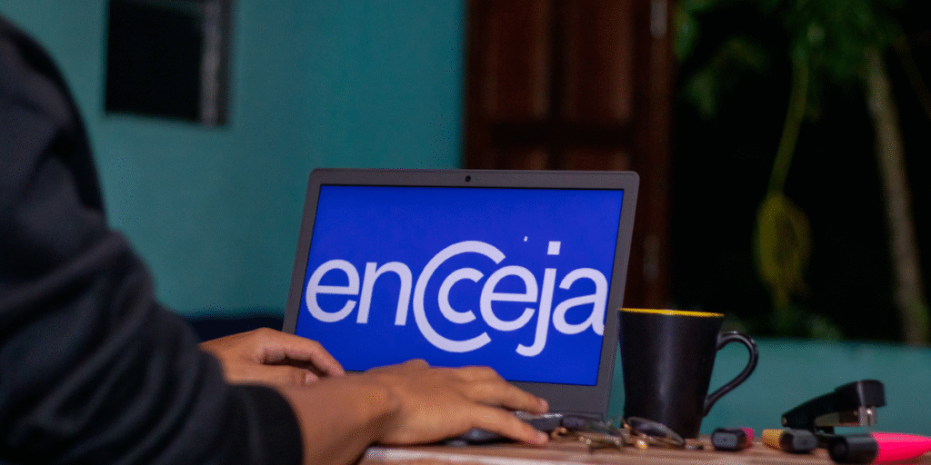 Encceja quem pode fazer e quais documentos são exigidos na inscrição