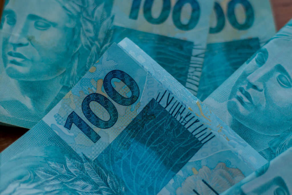 Governo anuncia benefício de R$ 668,73 para maio: saiba quem tem direito a receber!
