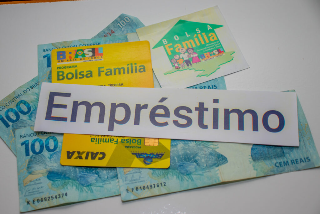 Governo libera empréstimo do Bolsa Família com valores que passam de R$ 1 BILHÃO