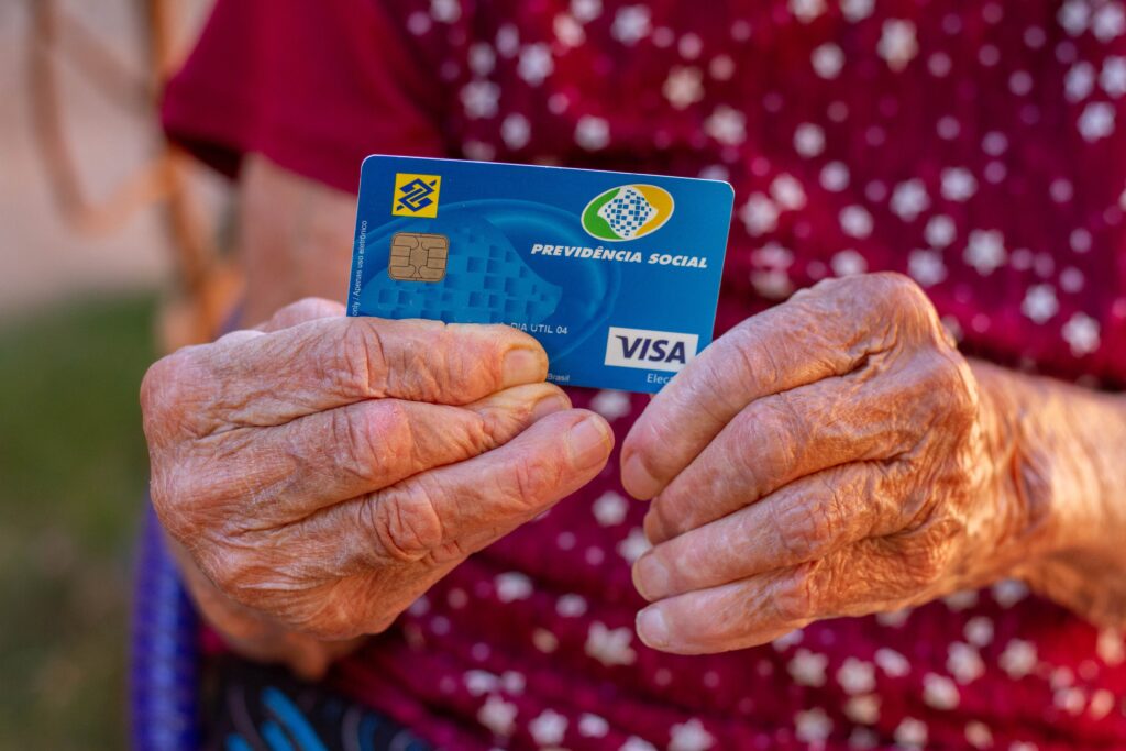 INSS divulga nova forma de acessar o BPC: saiba como receber benefício assistencial