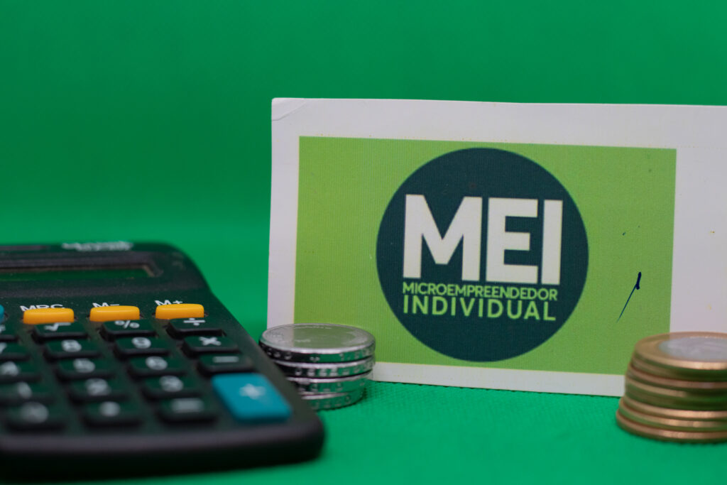 MEI precisa realizar pagamento ao Simples Nacional até HOJE (28); evite multas!