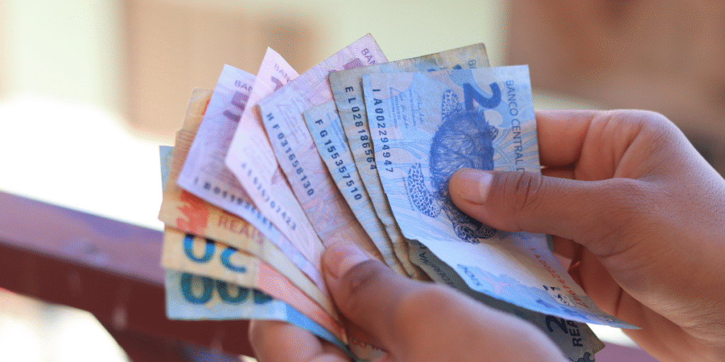 Mães de Goiás 2025 passo a passo para se inscrever e garantir R$ 300 de benefício (2)
