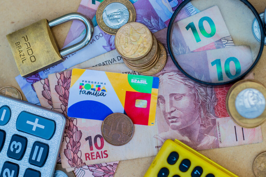 Bolsa Família suspenso? Veja como contestar e reativar o benefício