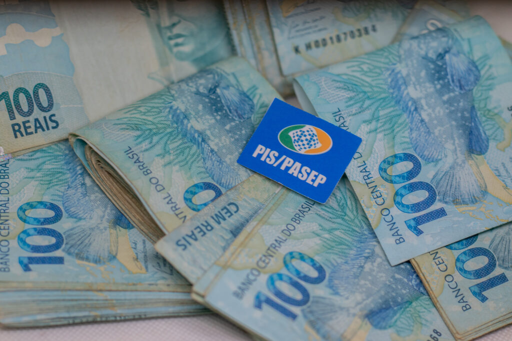 PIS/Pasep do Trabalhador: aprenda a consultar principal benefício da CLT
