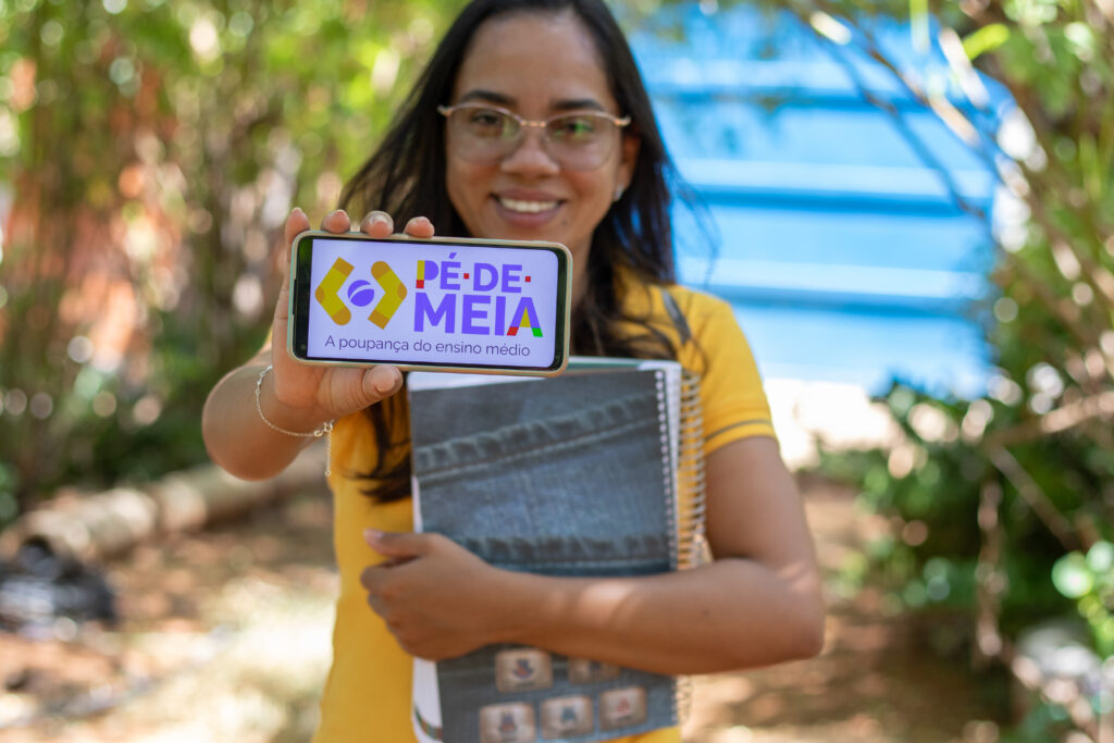 Pé-de-Meia Licenciaturas: saiba a partir de quando cai o pagamento para o ensino superior