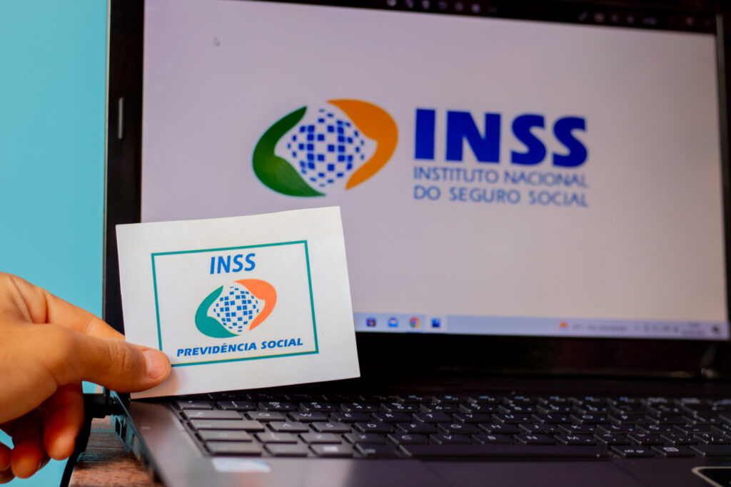 Pedido atrasado? INSS libera função que acelera benefícios para MILHÕES de segurados