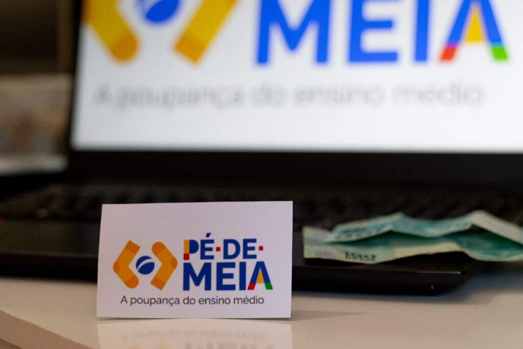 Saque seu Pé-de-Meia! Governo oferece nova forma de resgatar benefício sem custos