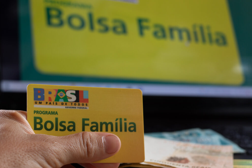 Surpresa no Bolsa Família: calendário de maio chega com novidades para beneficiários