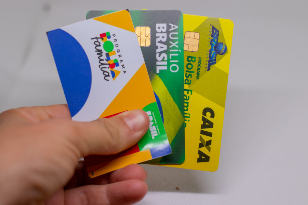Programas sociais em 2025.