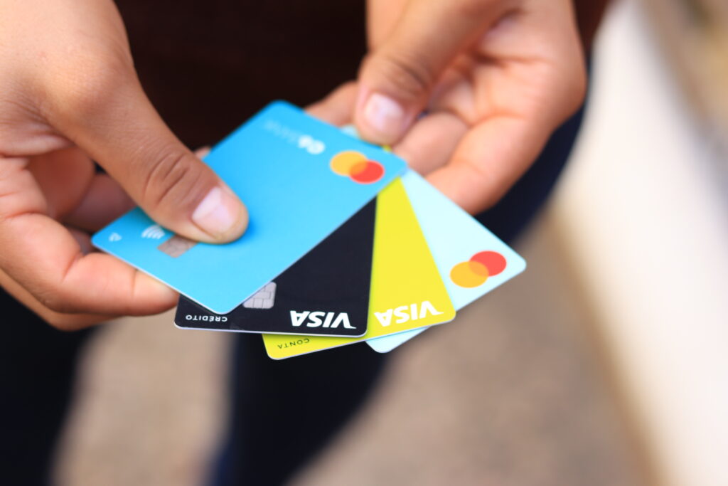 Usa cartão de crédito? Entenda nova lei que beneficia consumidores de todo país