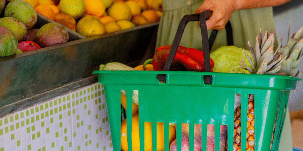 Cesta básica 2025 veja o que inclui, como solicitar e quem tem direito ao benefício