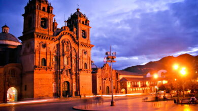 Cidade peruana encanta viajantes com cultura viva e paisagens místicas!