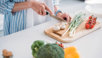 Cozinhar em casa é a forma mais econômica e saudável de se alimentar
