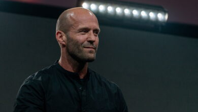 Ele foi vendedor de rua antes de virar astro global de ação