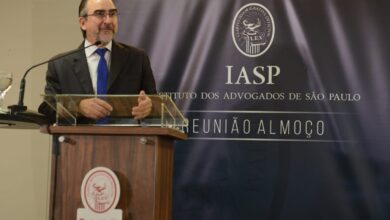 Reforma tributária inicia testes com nota fiscal, mas novos impostos só em 2027, diz Bernard Appy