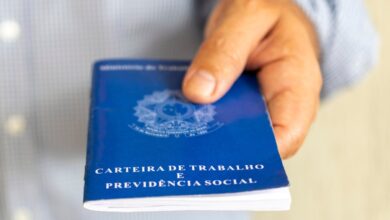 trabalhadores recebem até R$ 300 do Bolsa Família