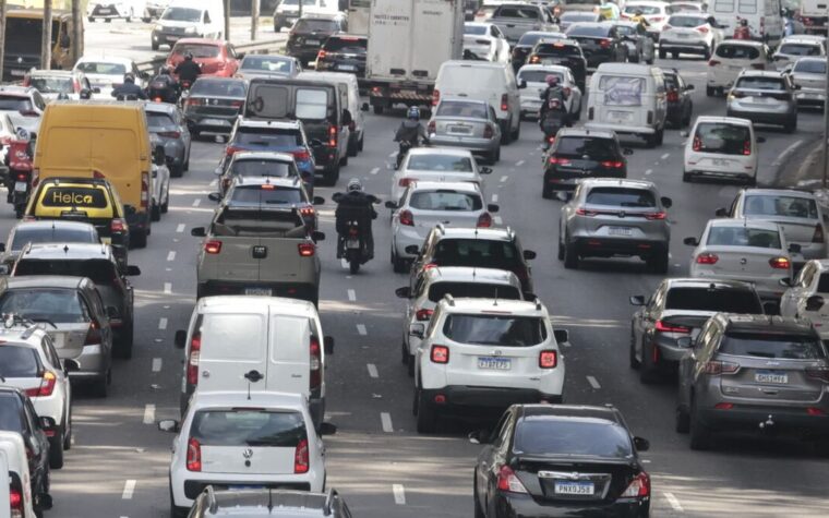Pedidos de habilitação sobem 216% com o programa CNH do Brasil