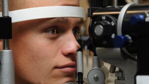 Retinopatia diabética pode levar à cegueira se não for tratada a tempo