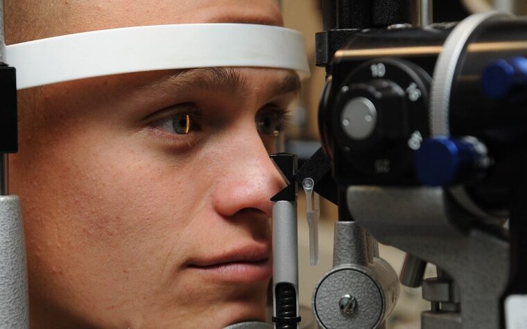 Retinopatia diabética pode levar à cegueira se não for tratada a tempo